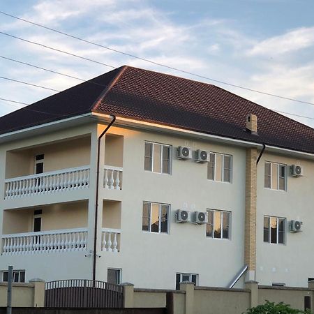 Hotel Gudauta Zewnętrze zdjęcie