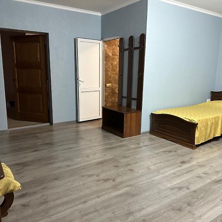 Hotel Gudauta Zewnętrze zdjęcie