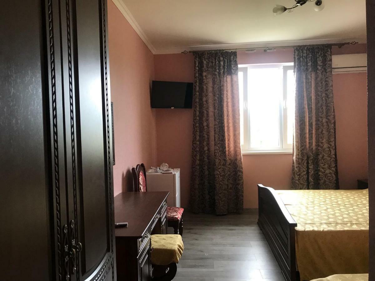 Hotel Gudauta Zewnętrze zdjęcie